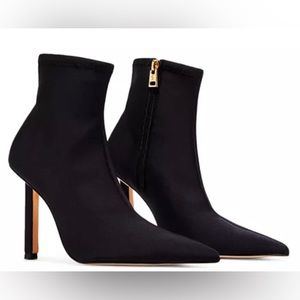 NIB Good American Neoprene High Kickstand Bootie